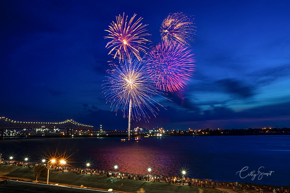 Fireworks Over the Mississippi, Baton Rouge, Louisiana